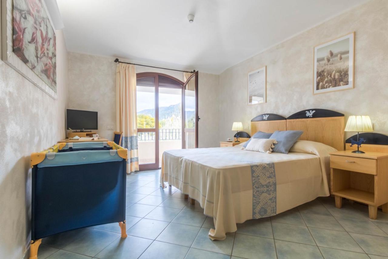 Hotel Villa Del Mare Solanas Solanas  Exteriér fotografie
